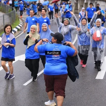 Runner Photo 7950259