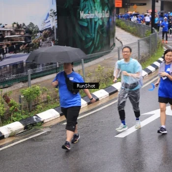 Runner Photo 7950262