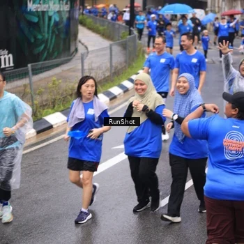Runner Photo 7950263