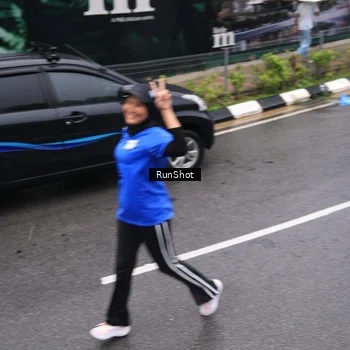 Runner Photo 7950331