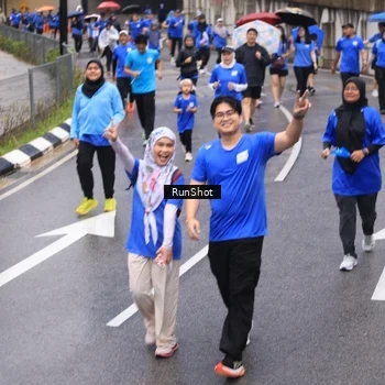 Runner Photo 7950351