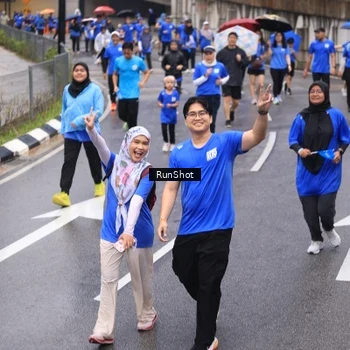 Runner Photo 7950352