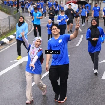 Runner Photo 7950353
