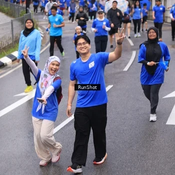 Runner Photo 7950355