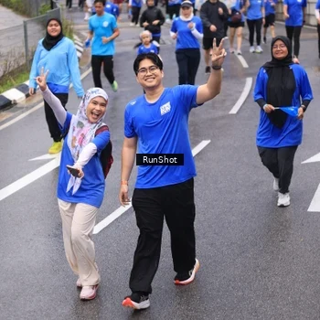Runner Photo 7950358