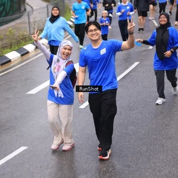 Runner Photo 7950362