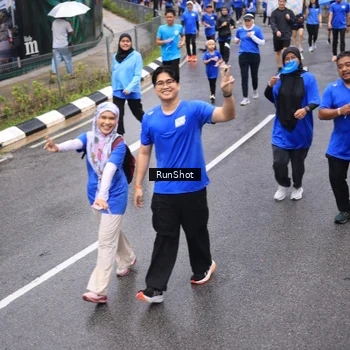 Runner Photo 7950370
