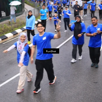 Runner Photo 7950371