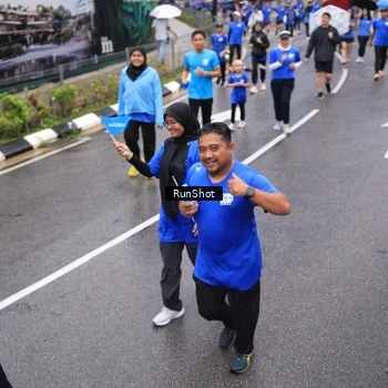 Runner Photo 7950393