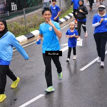 Runner Photo 7950395