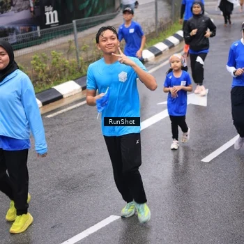 Runner Photo 7950397