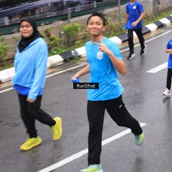 Runner Photo 7950403