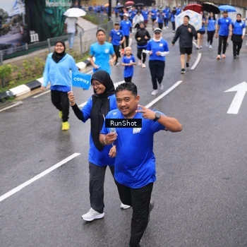 Runner Photo 7950404