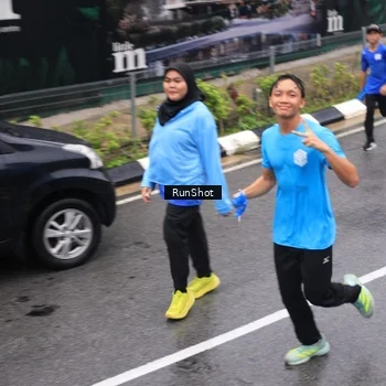 Runner Photo 7950406