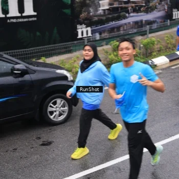 Runner Photo 7950408