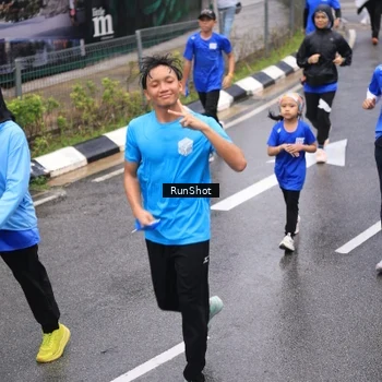 Runner Photo 7950419