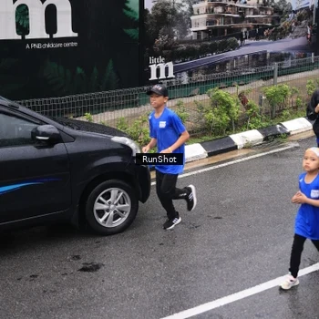 Runner Photo 7950421