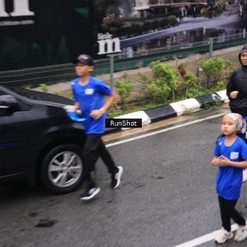 Runner Photo 7950422