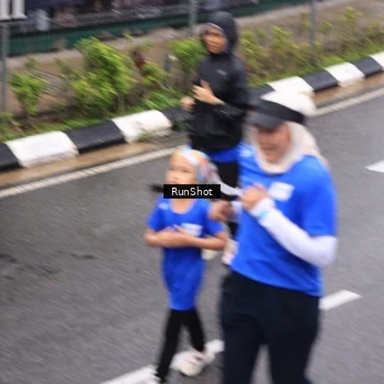 Runner Photo 7950424