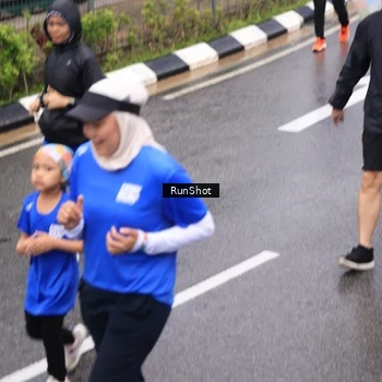 Runner Photo 7950426