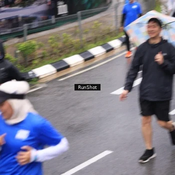Runner Photo 7950428