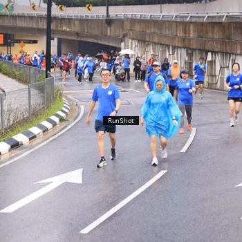 Runner Photo 7950433