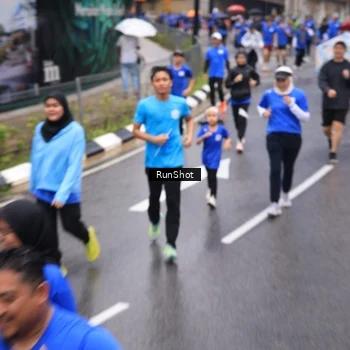 Runner Photo 7950438