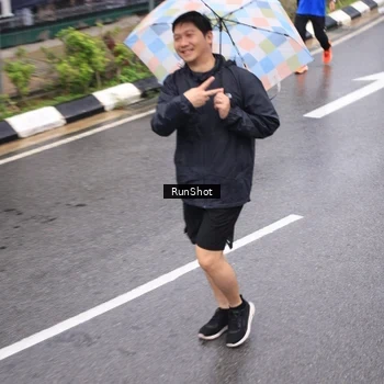 Runner Photo 7950443