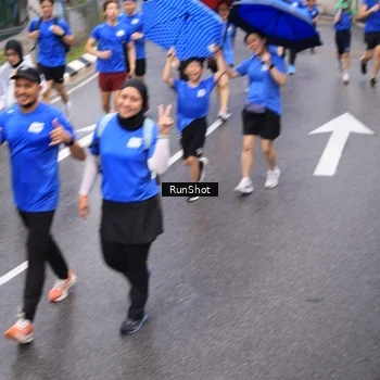 Runner Photo 7950471