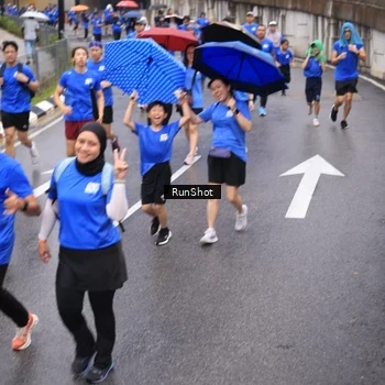 Runner Photo 7950472