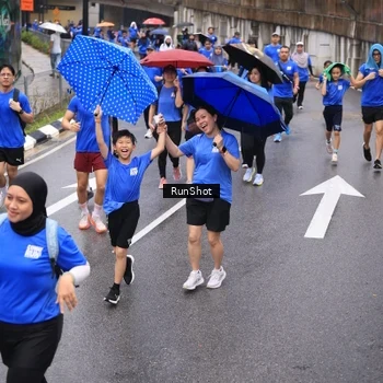 Runner Photo 7950475