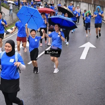 Runner Photo 7950476