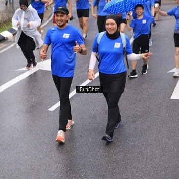 Runner Photo 7950477