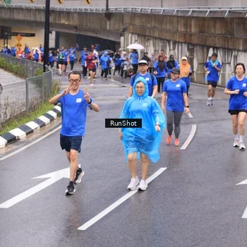 Runner Photo 7950482