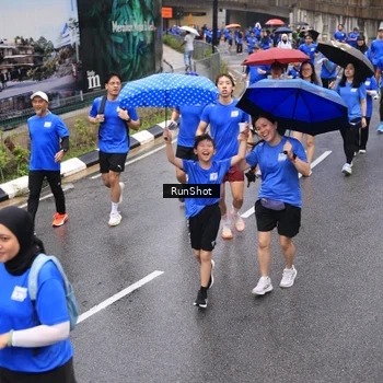 Runner Photo 7950485