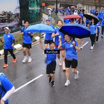 Runner Photo 7950510