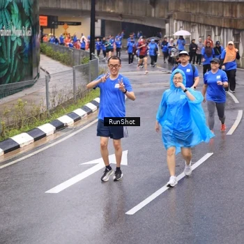 Runner Photo 7950512