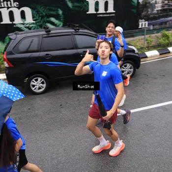 Runner Photo 7950521