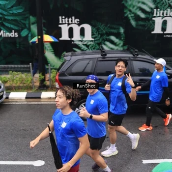 Runner Photo 7950526