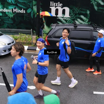 Runner Photo 7950533