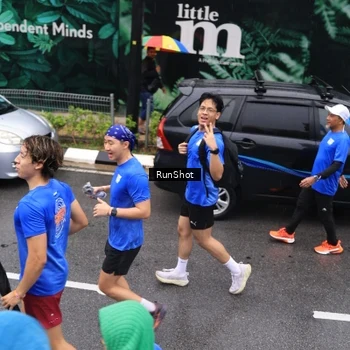 Runner Photo 7950534