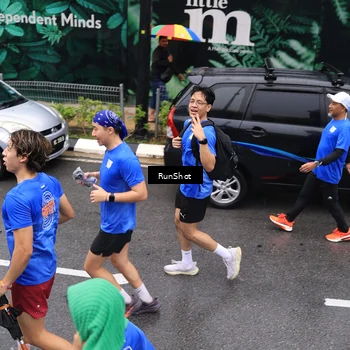 Runner Photo 7950535