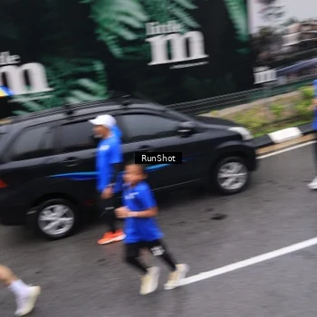 Runner Photo 7950538