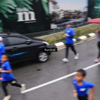 Runner Photo 7950539