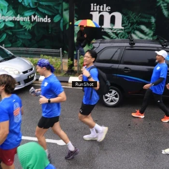 Runner Photo 7950540