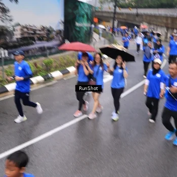 Runner Photo 7950541