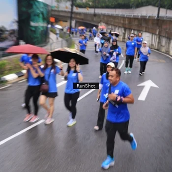 Runner Photo 7950544