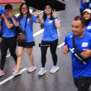 Runner Photo 7950549