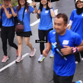 Runner Photo 7950551