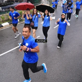 Runner Photo 7950559